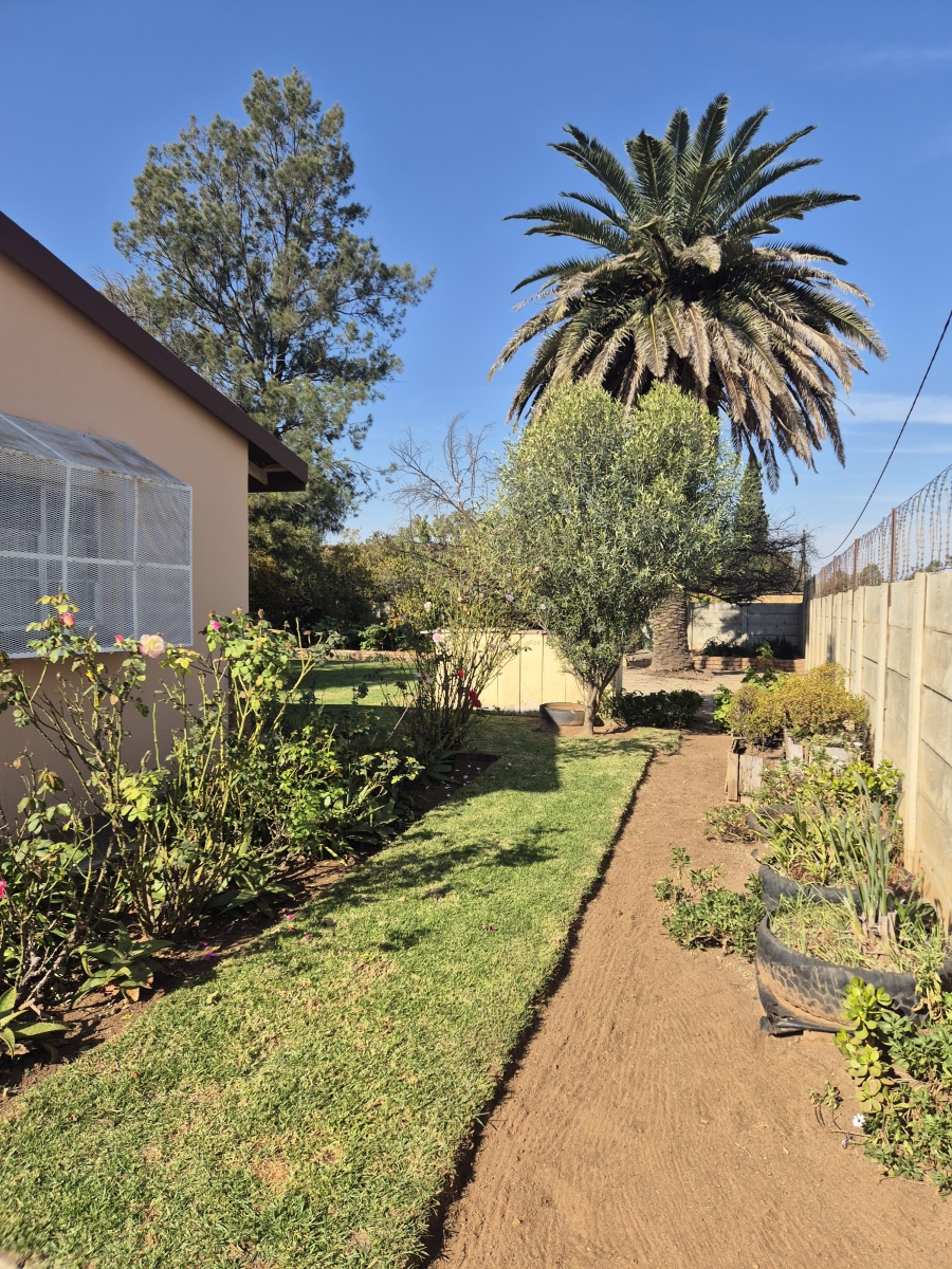 4 Bedroom Property for Sale in Wolmaransstad North West